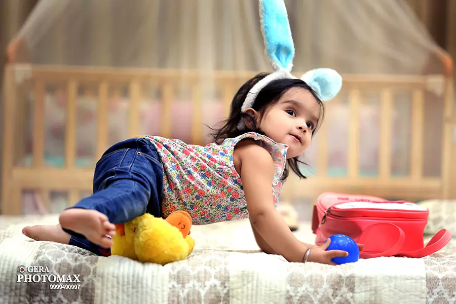 Baby photographer in Delhi by Gera Photomax