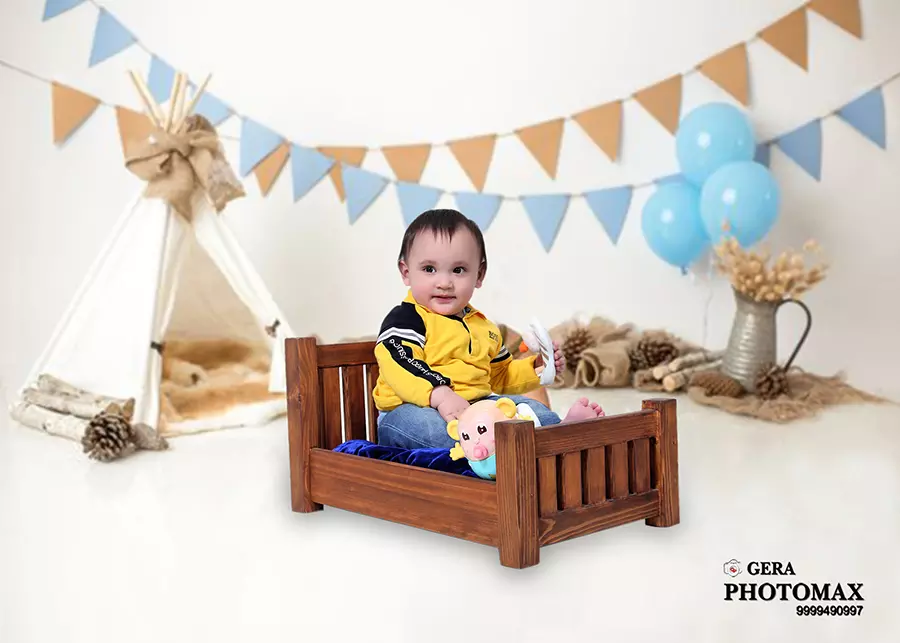 Maternity photographer in Delhi