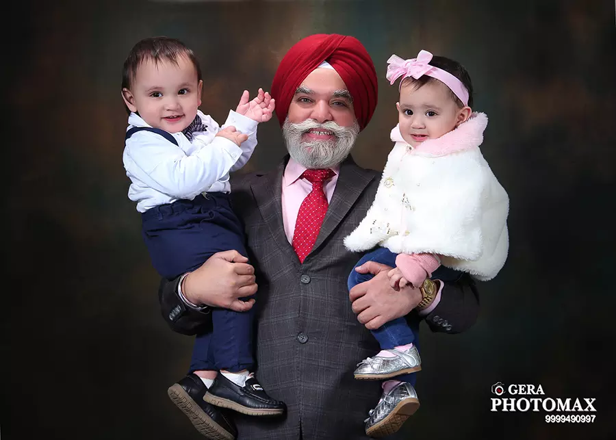 Maternity photographer in Delhi