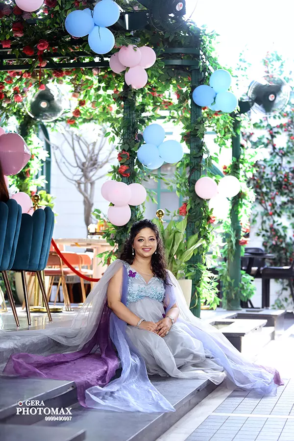 Maternity photography in Delhi by Gera Photomax