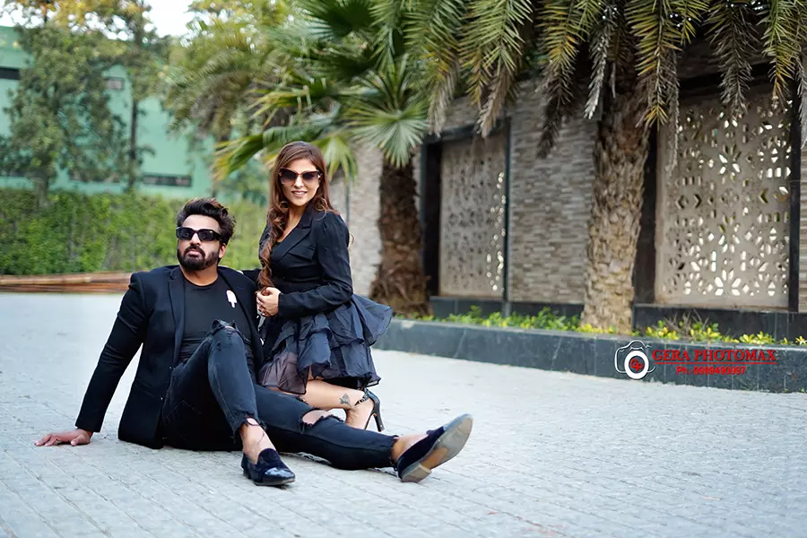 Pre-wedding photographer in Delhi by Gera Photomax